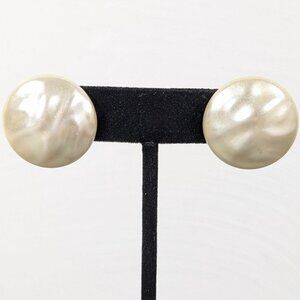 Vintage Ivory Color Pearlized Lucite ROund Dome Textured Earrings Pierced